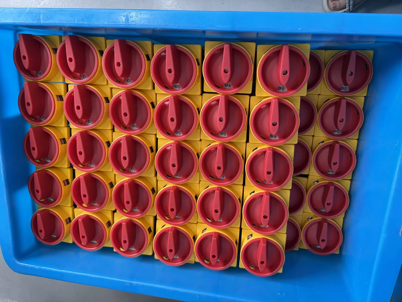Finished LW30 rotary isolator switches packed in a carton